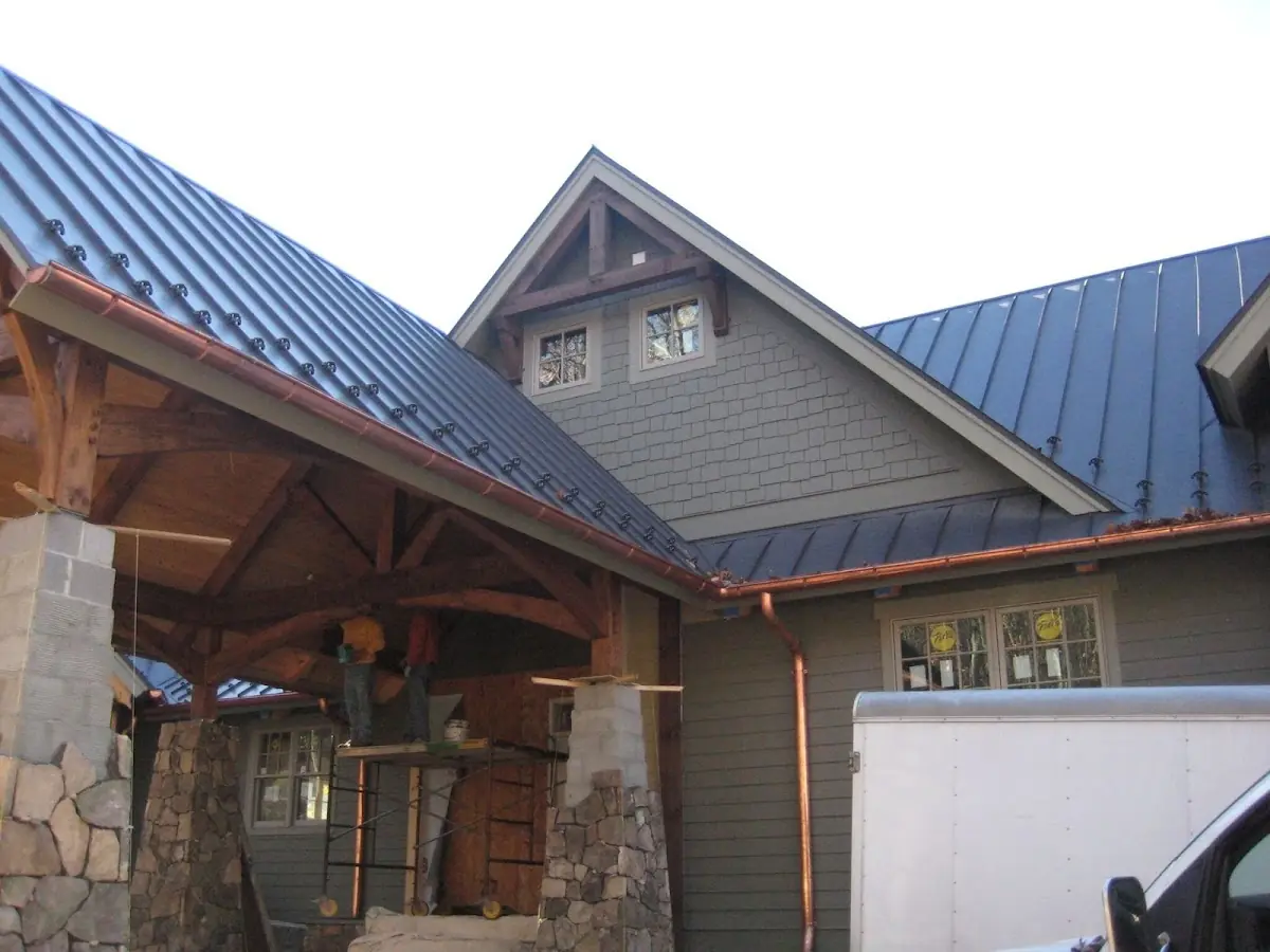 Craftsman Roofing team delivering quality roofing work in Garton